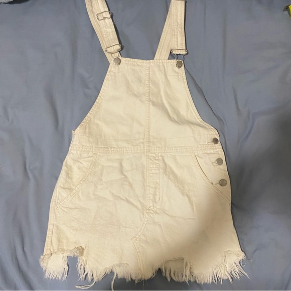 Free People Dresses & Skirts - Free People White overall skirt!